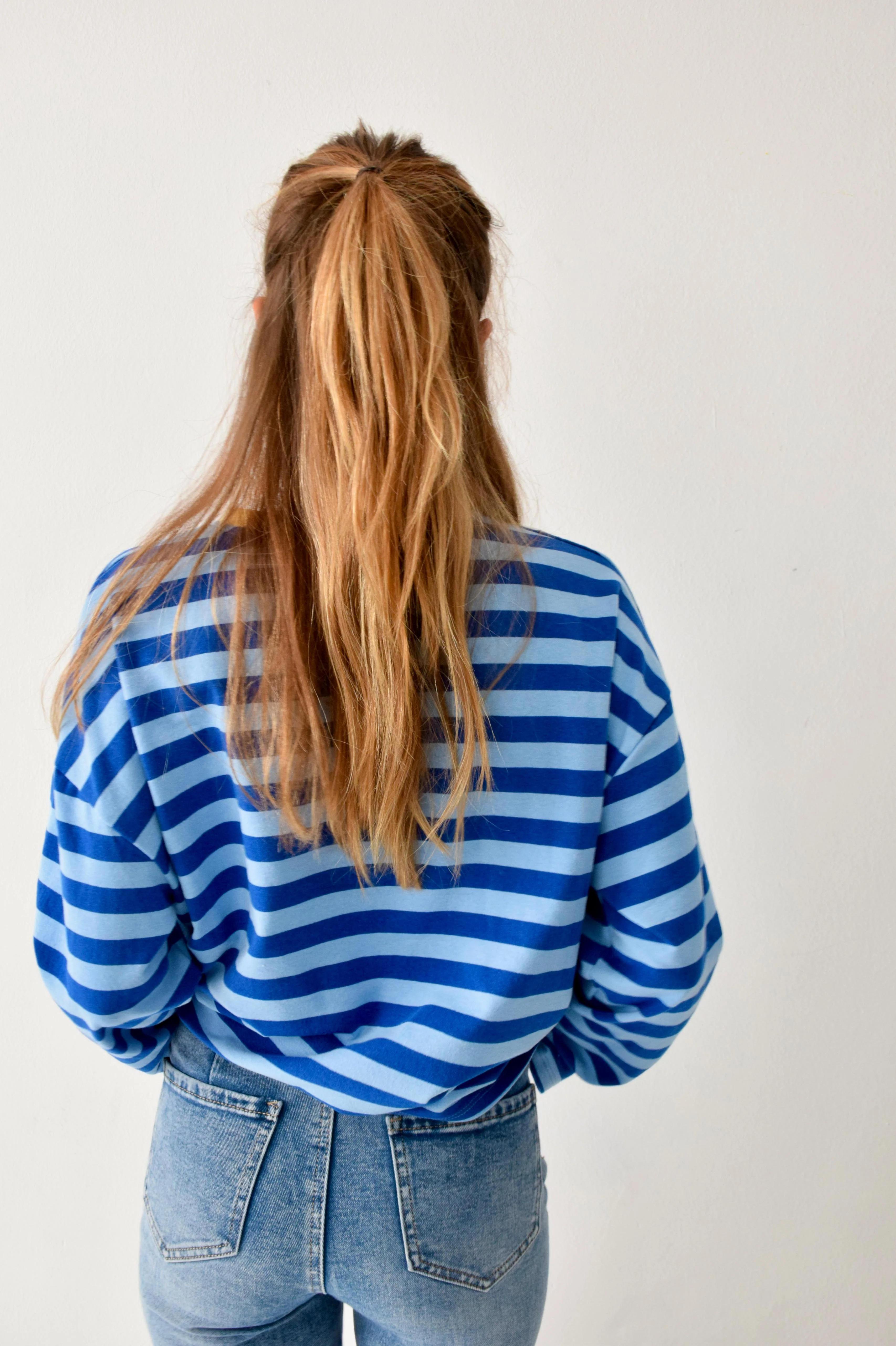 Camiseta Núria Azul y Amarillo - Image 3