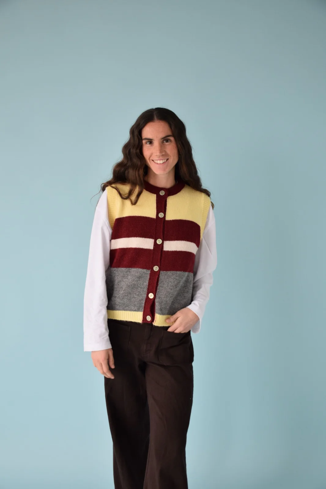 Chaleco Emilia Amarillo y Burgundy - Image 8