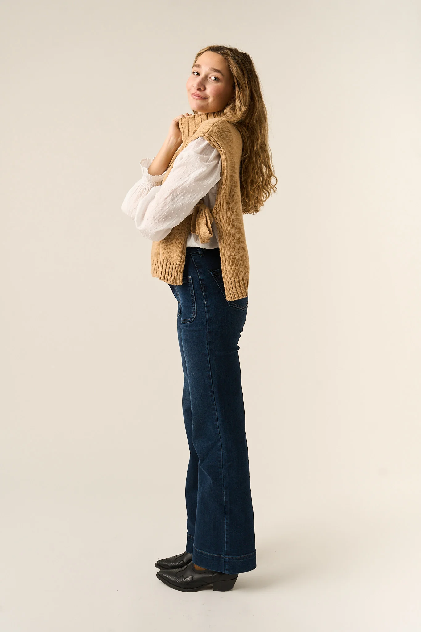 Chaleco Julieta Beige - Image 7