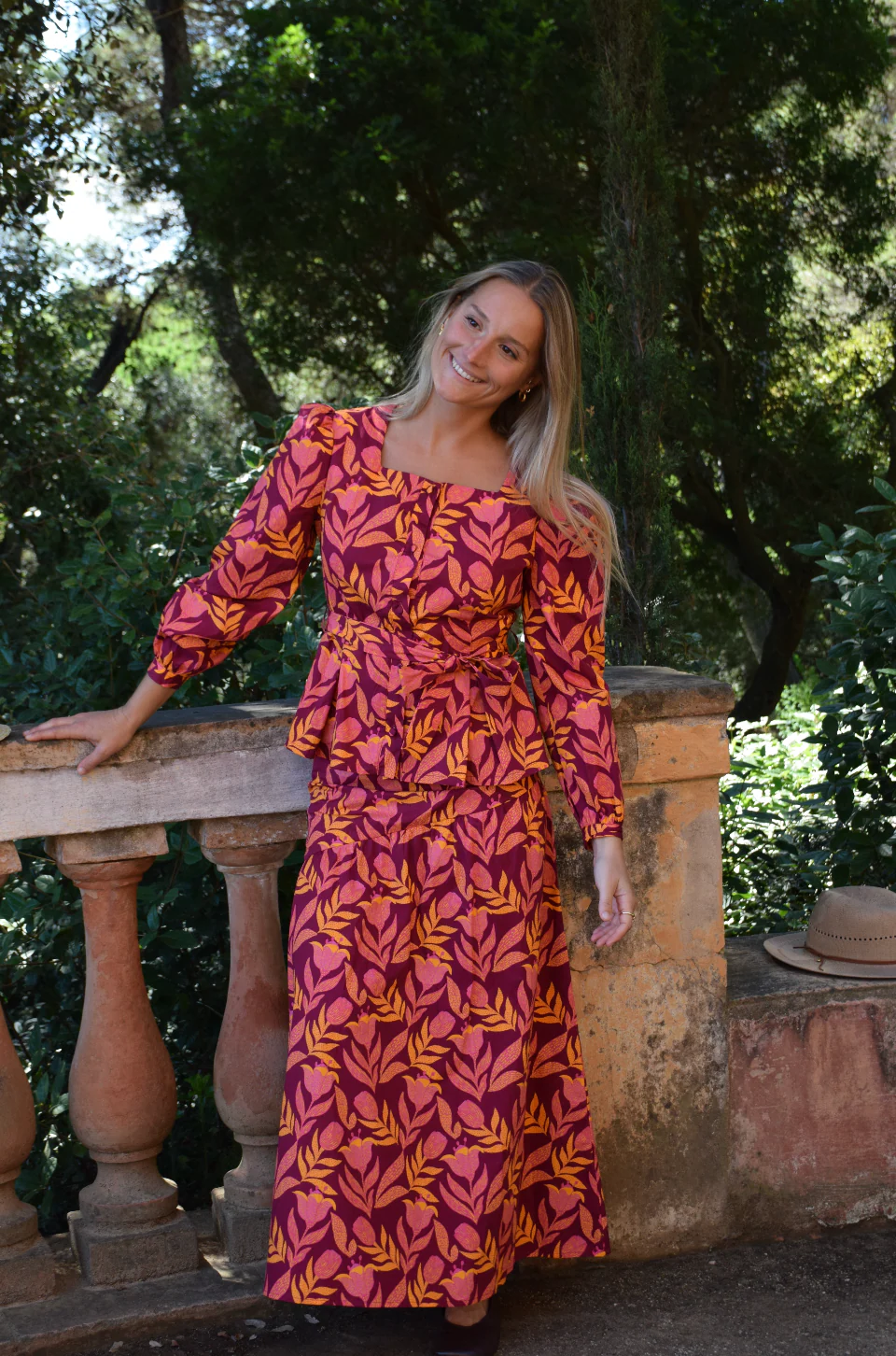 Falda Beth Flores Burgundy - Image 3