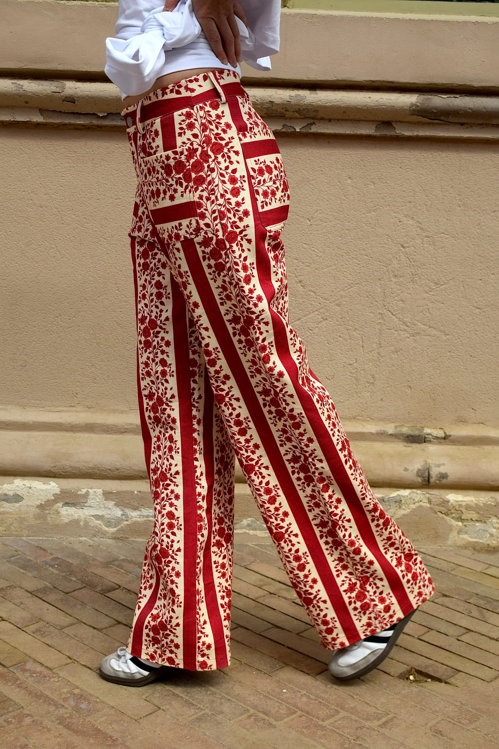 Jeans Valeria Flores Rojo - Image 6