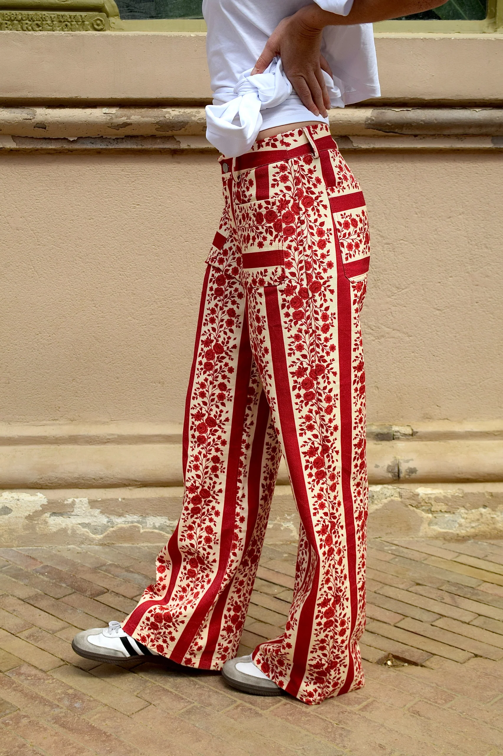 Jeans Valeria Flores Rojo - Image 8