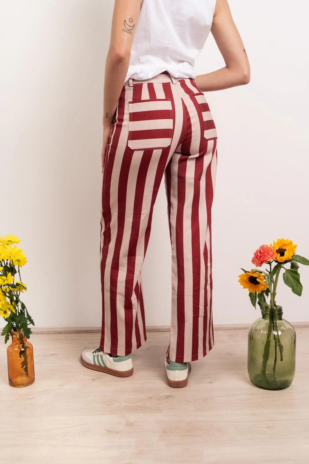 Jeans Valeria Rayas Burgundy - Image 7