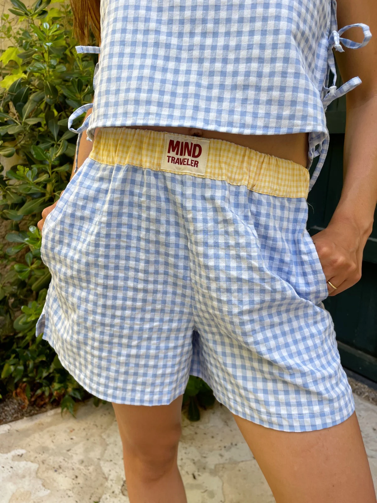 Short Mina Azul y Amarillo - Image 4